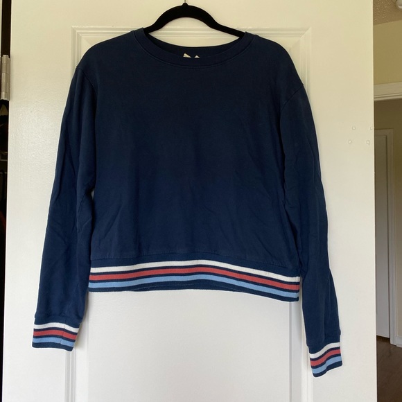 LAKE Pajamas Cropped Sweatshirt - Picture 3 of 11